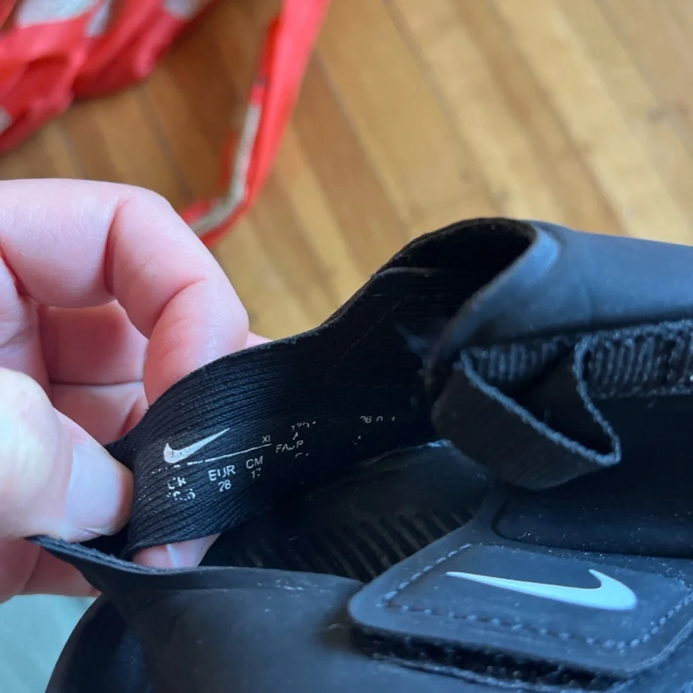 Black Nike Sunray Protect 2 sandals quick-dry, water-friendly swim shoes 28 11